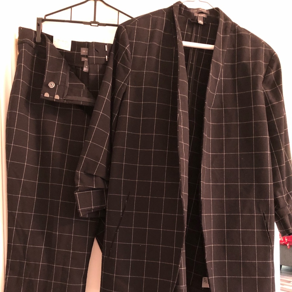 The Limited checked print pant suit